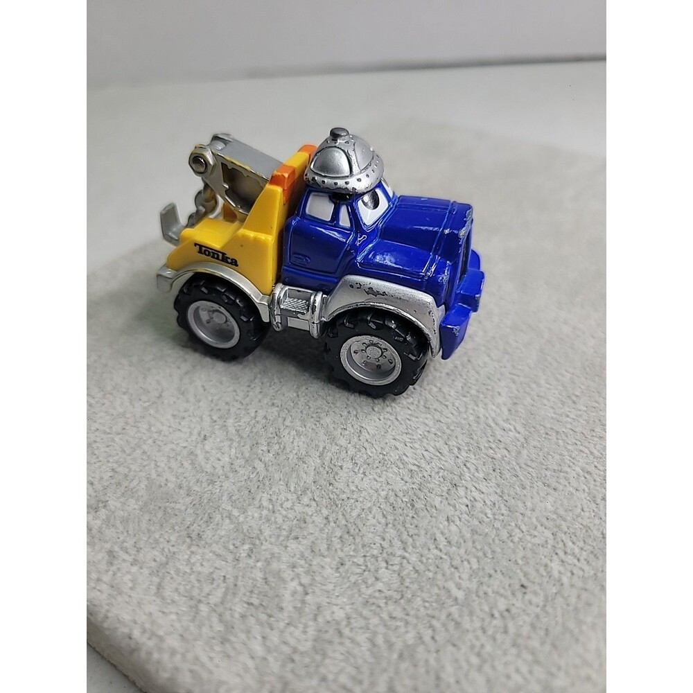 2000 Tonka Chuck And Friends  Chuck the Tow Truck Maisto